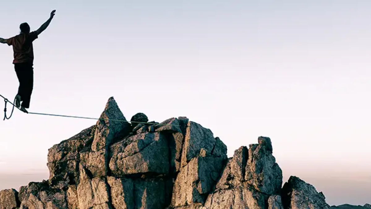 iStock_000042740506_navigating-back-to-school-banner-2